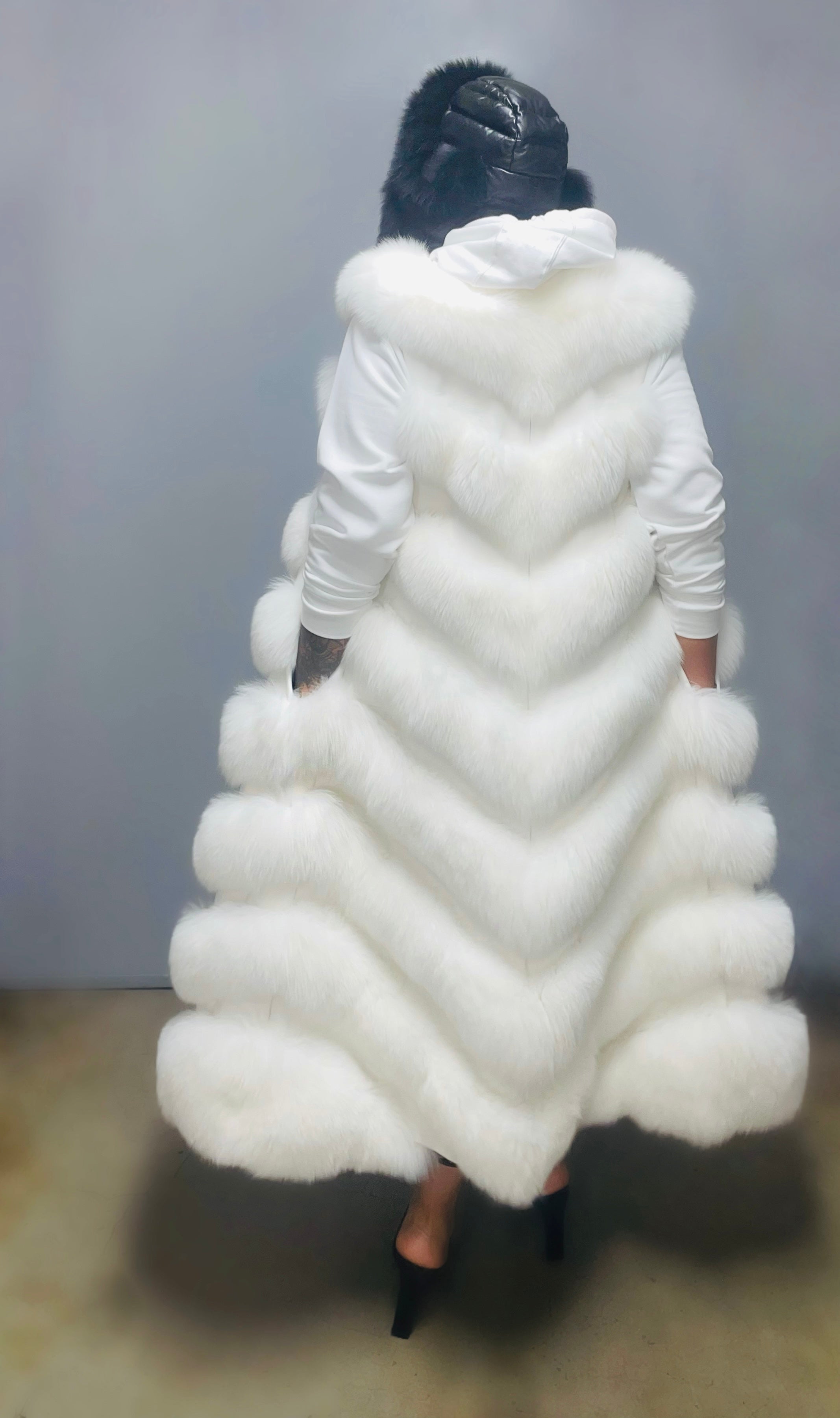 Fallon Aurielle Long Fox Fur Vest (White)