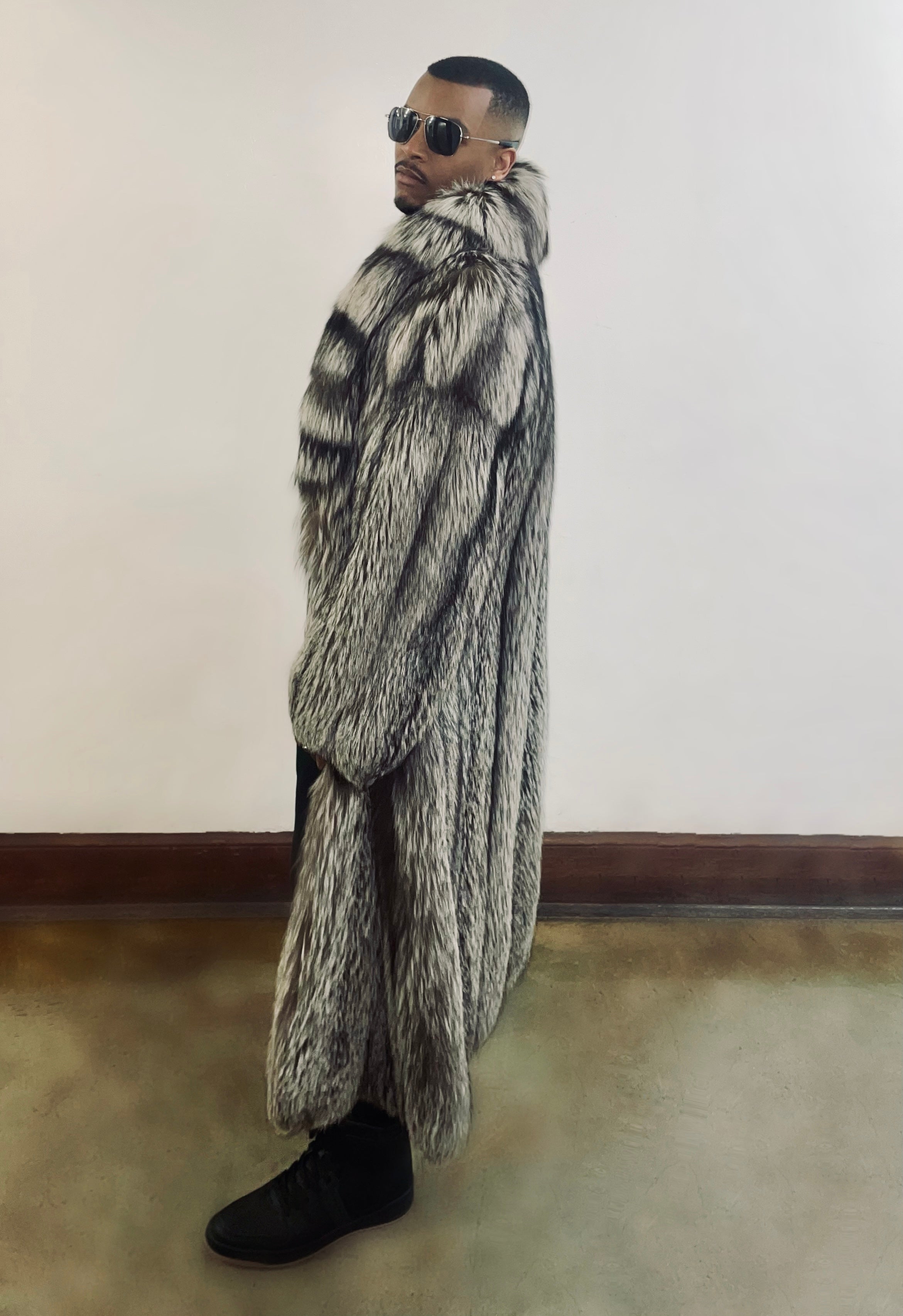 Fallon Aurielle Pepe Fox Fur Coat (Silver Gray, Black & White)